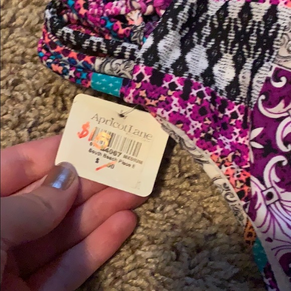 Bikini - Picture 5 of 6